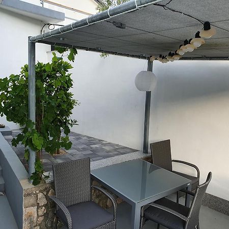 Relax House Rosemary Apartamento Draga Bašćanska Exterior foto